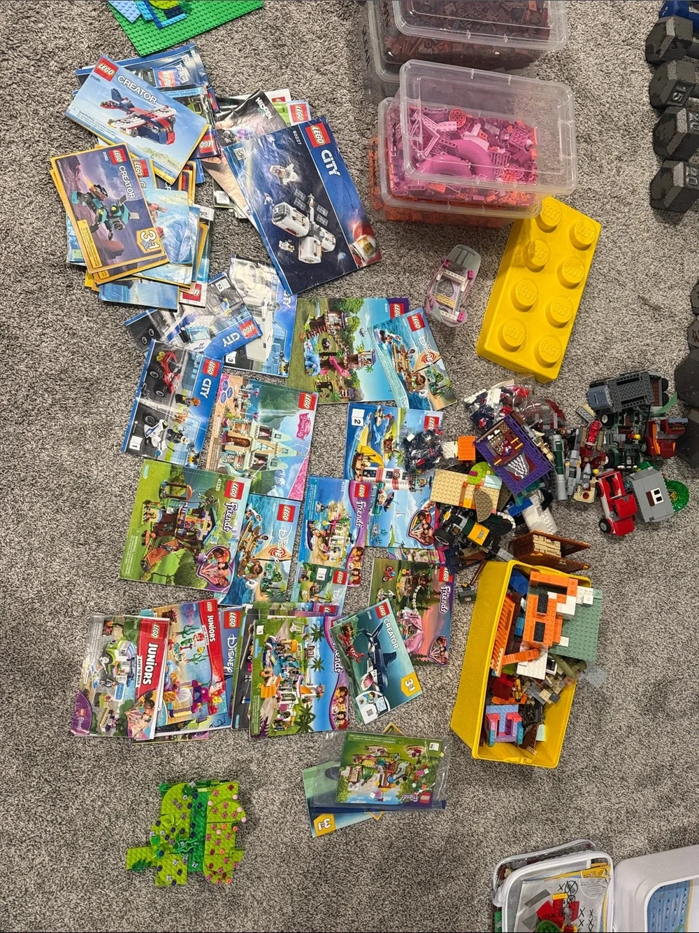 LEGO Assorted Bricks and Sets Lot - Multiple Colors